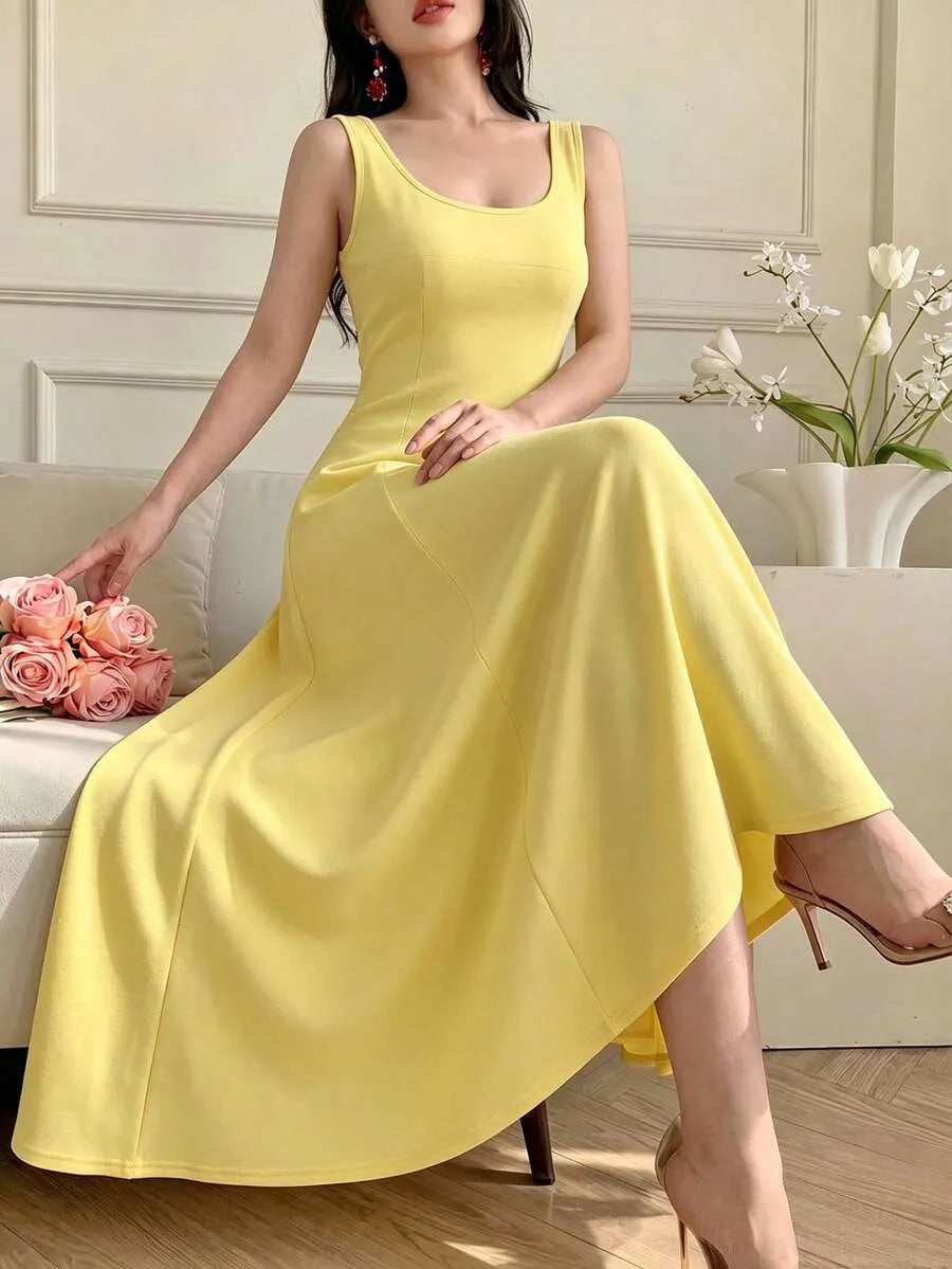 SHEIN Celisse فستان ميدي فرنسي بدون أكمام بفتحة وتحديد خصر