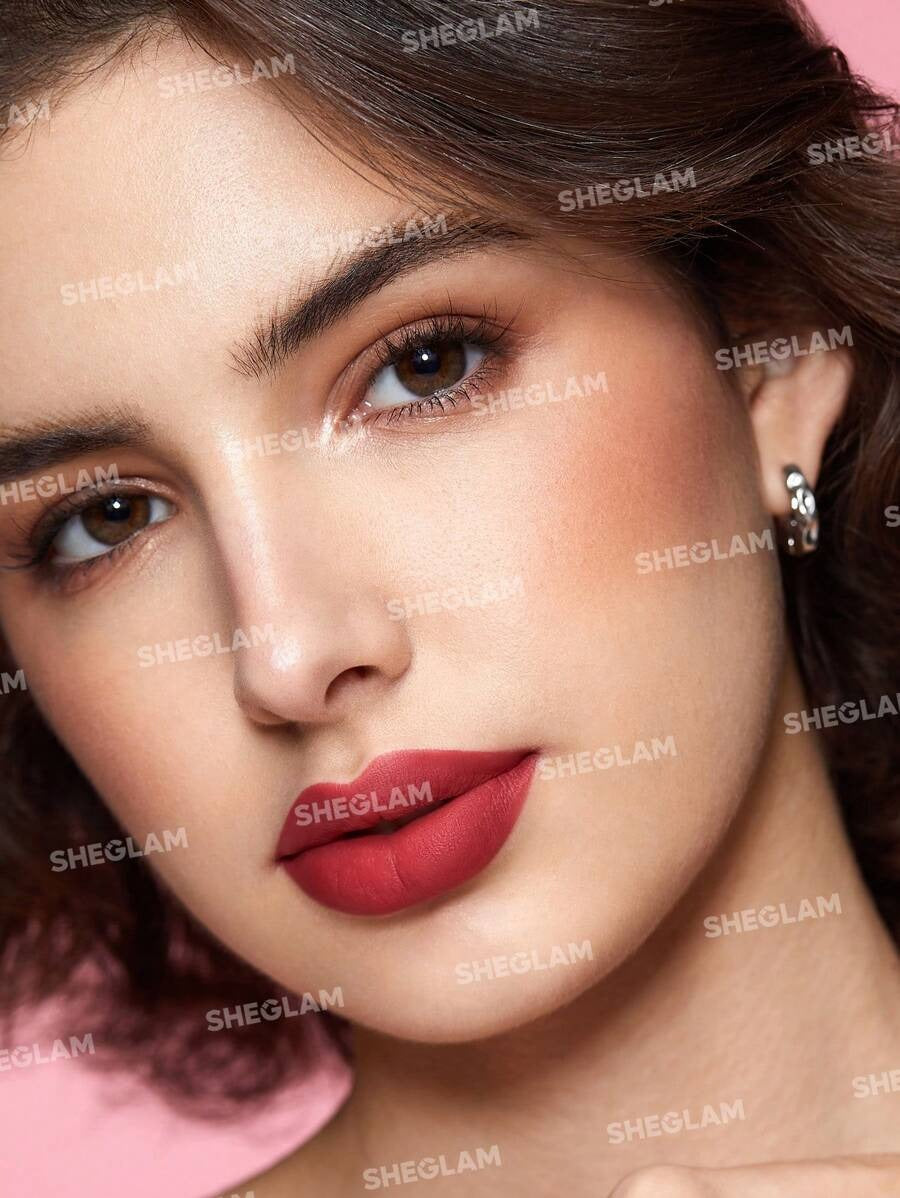 SHEGLAM Retro Rose  أحمر شفاه مات