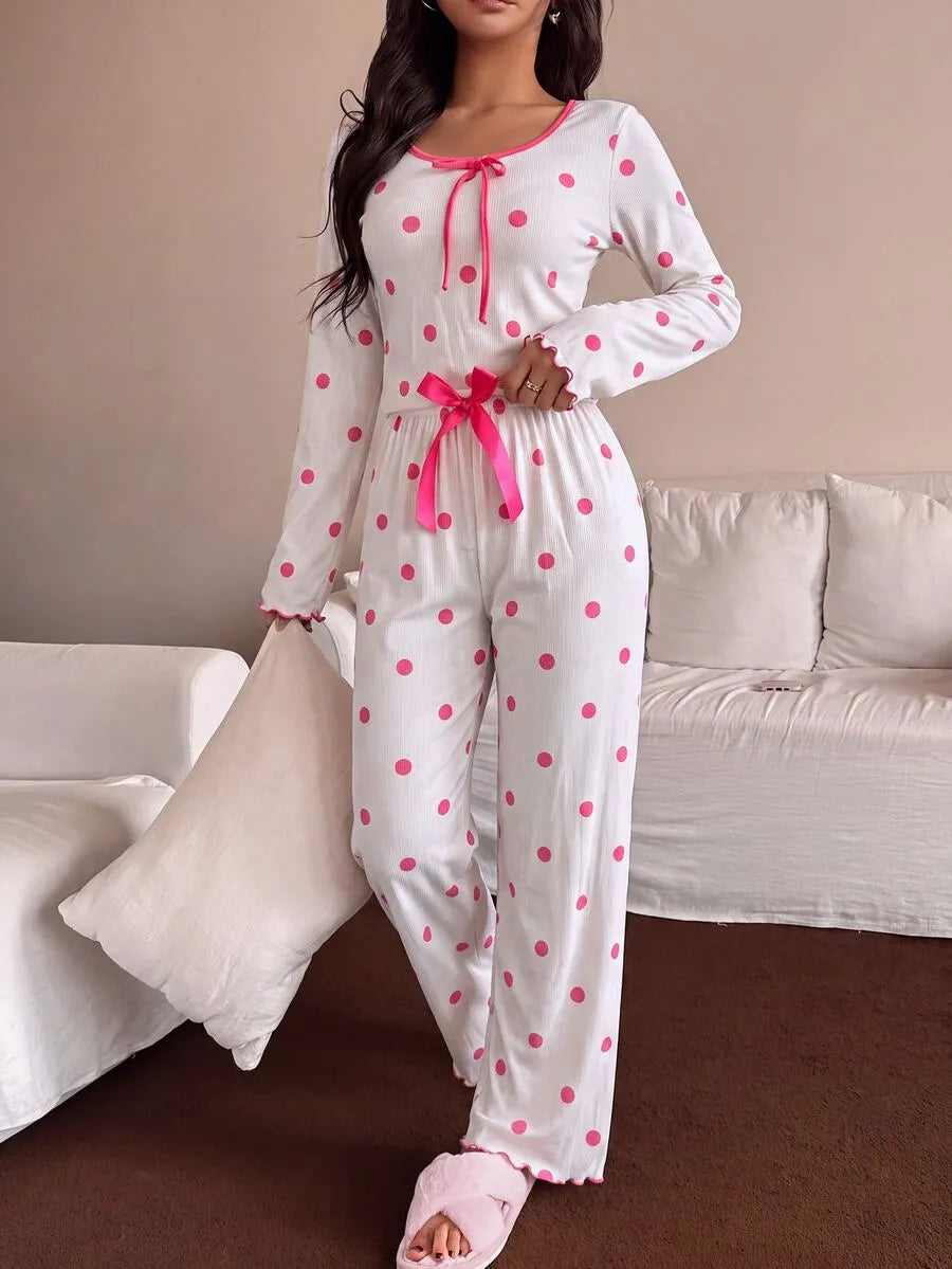 SHEIN Dream Adore طقم بيجامة قطعتين بطبعة نقاط بولكا وأكمام طويلة بلون مشمشي