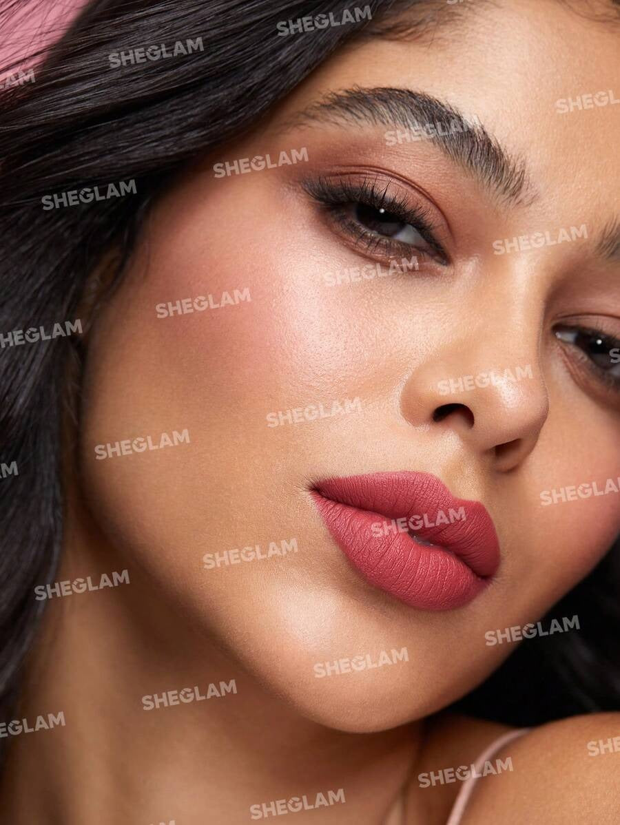 SHEGLAM Retro Rose  أحمر شفاه مات