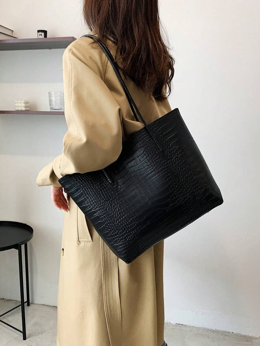 SHEIN حقيبة كتف جلدية سوداء بطبعة التماسيح