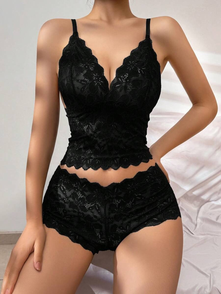 SHEIN طقم لانجري قطعتين من الدانتيل بلون أسود
