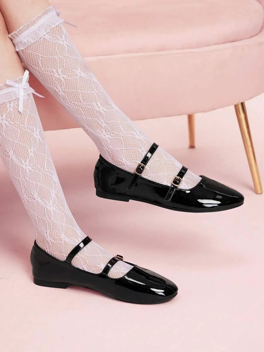 SHEIN CUCCOO DOLLMOD أحذية نسائية مسطحة ماري جين سوداء بحزامين