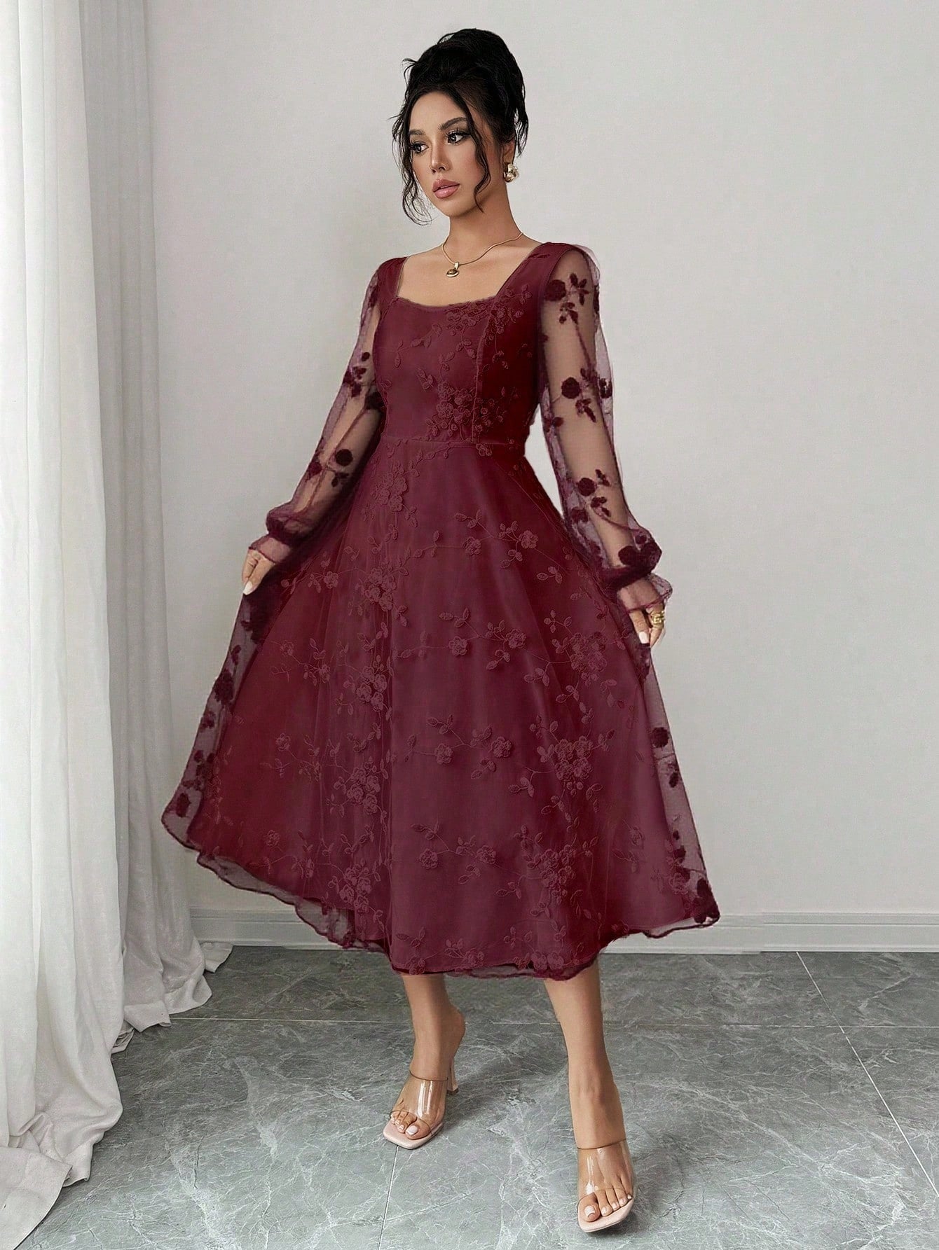 SHEIN Rafferiza فستان جاكار مطرز بالدانتيل أنيق