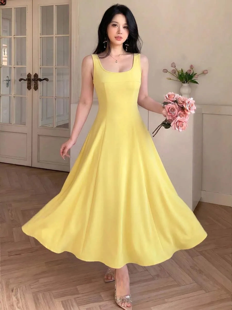 SHEIN Celisse فستان ميدي فرنسي بدون أكمام بفتحة وتحديد خصر