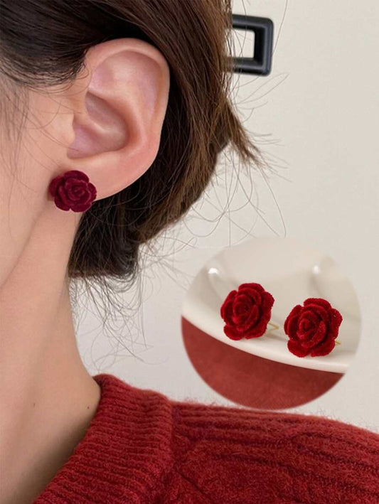 SHEIN زوج أقراط أحمر دبابيس ناعمة