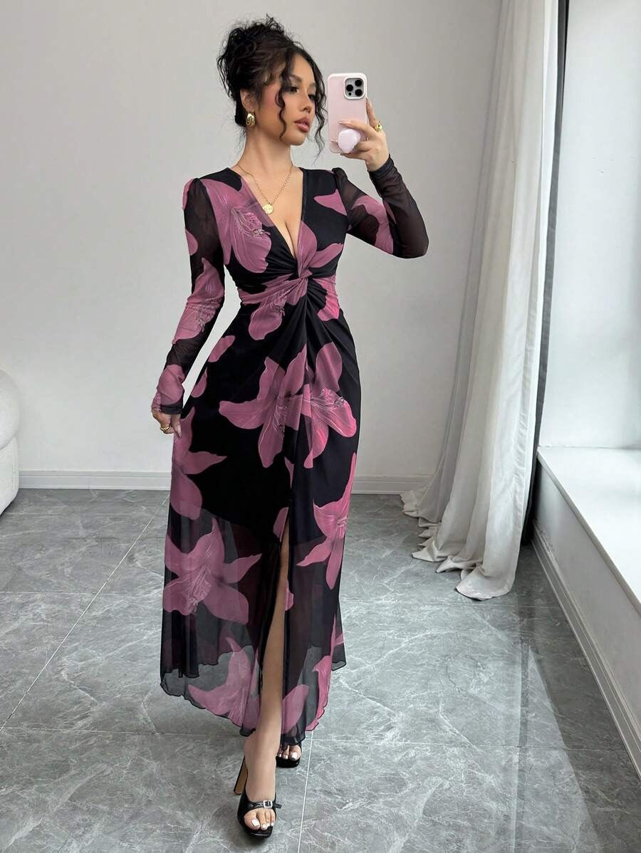 SHEIN Rafferiza   فستان وردي بطبعات زهور وخصر مفتوح