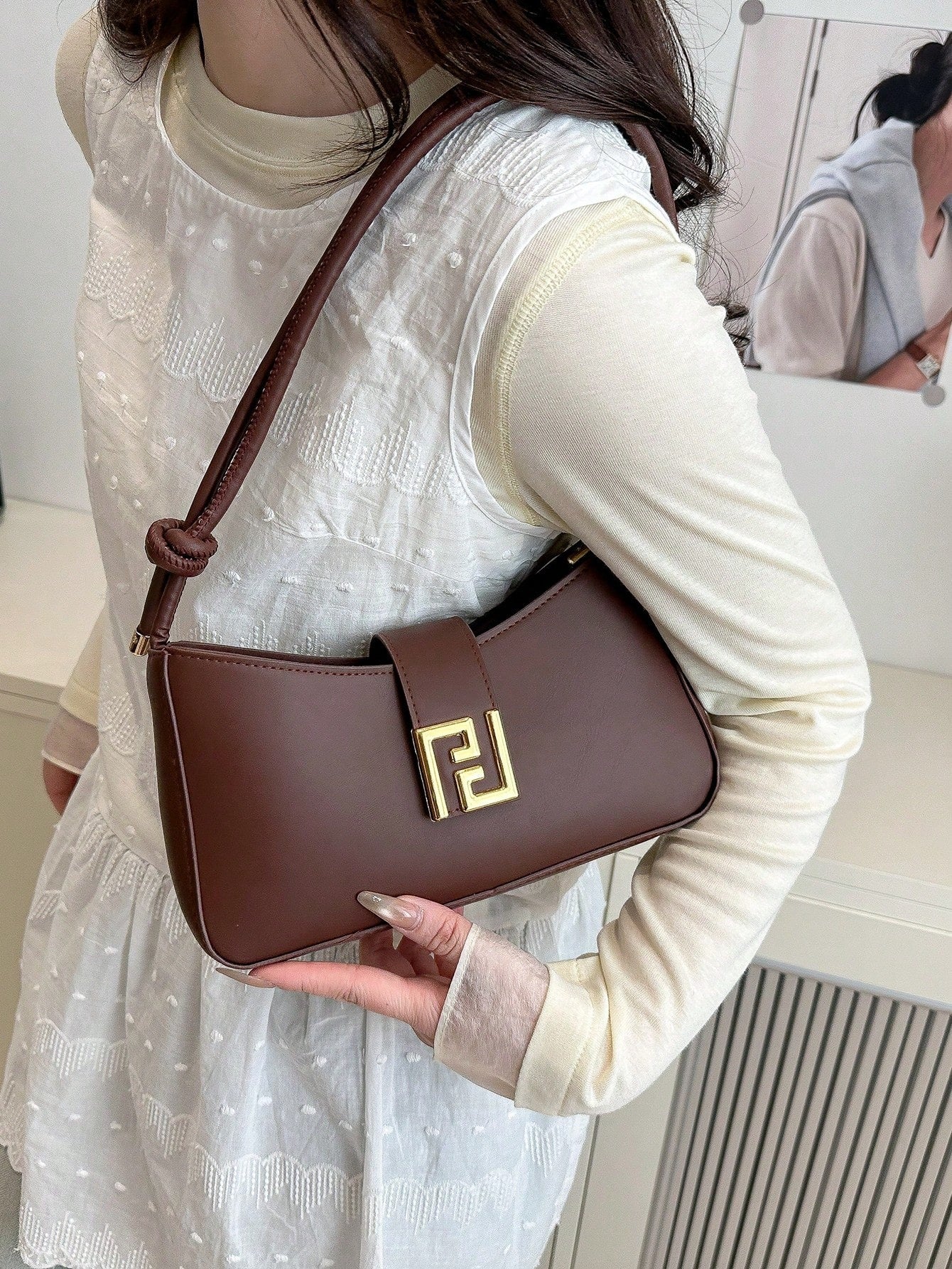 SHEIN حقيبة كتف نسائية فاخرة متعددة الاستخدامات بلون أحادي