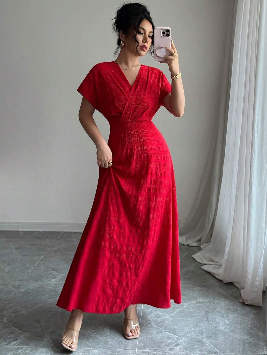 SHEIN Rafferiza فستان احمر أنيق بأكمام جناح خفاش