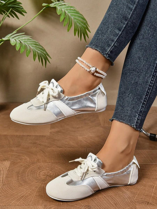 SHEIN حذاء كاجوال بلون فضي