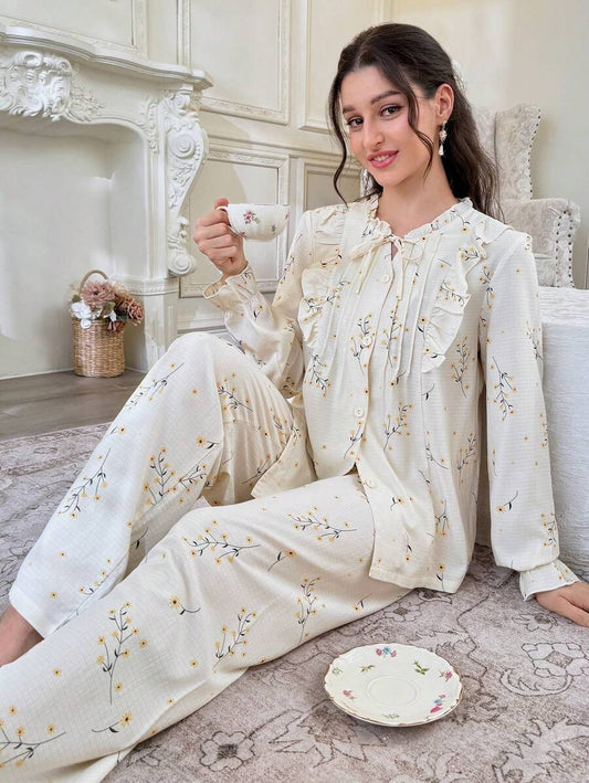 SHEIN CottageSlumber طقم بيجامة بلون مشمشي مع ربطة عنق