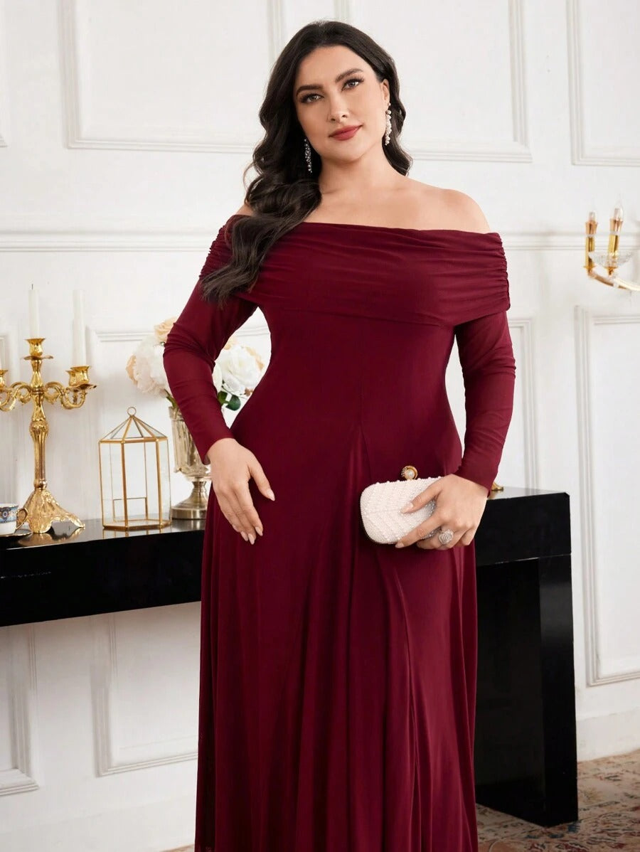 SHEIN Modelyn فستان طويل عنابي بأكتاف مكشوفة