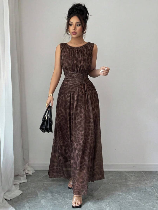 SHEIN Rafferiza  فستان طويل وناعم بلون بني داكن بنقشة تايجر
