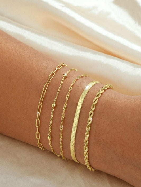 SHEIN مجموعة أساور أنيقة مكوّنة من 5 قطع بتصميمات مختلفة