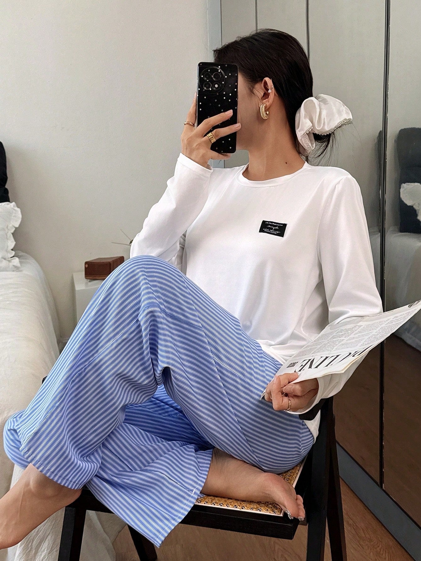 SHEIN طقم بيجاما نسائي بأكمام طويلة وطباعة حرفية وبنطال مخطط أزرق وأبيض