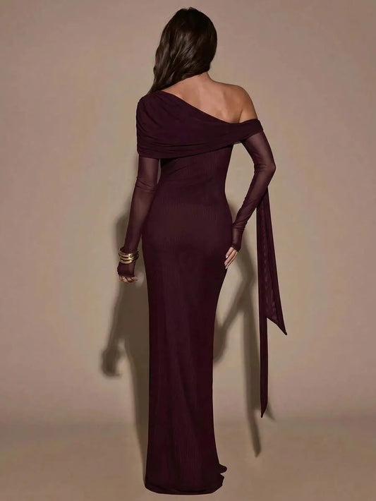 SHEIN BAE فستان نسائي عنابي سادة بكتف واحد وأكمام طويلة بتصميم حورية البحر