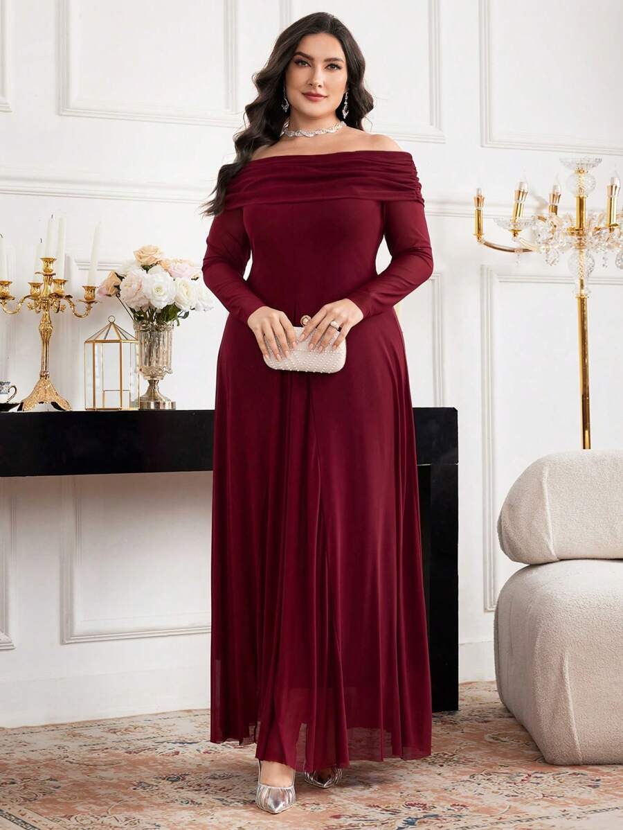 SHEIN Modelyn فستان طويل عنابي بأكتاف مكشوفة