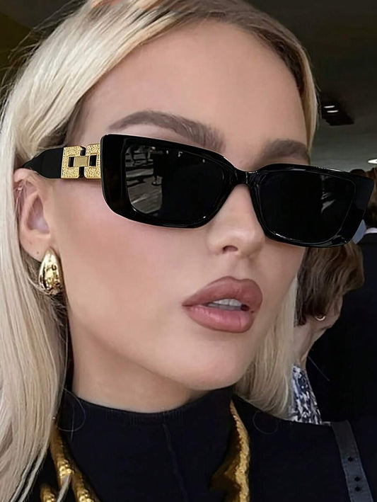 SHEIN نظارة نسائية مستطيلة – بلاستيك خفيف مزينة بسلسلة