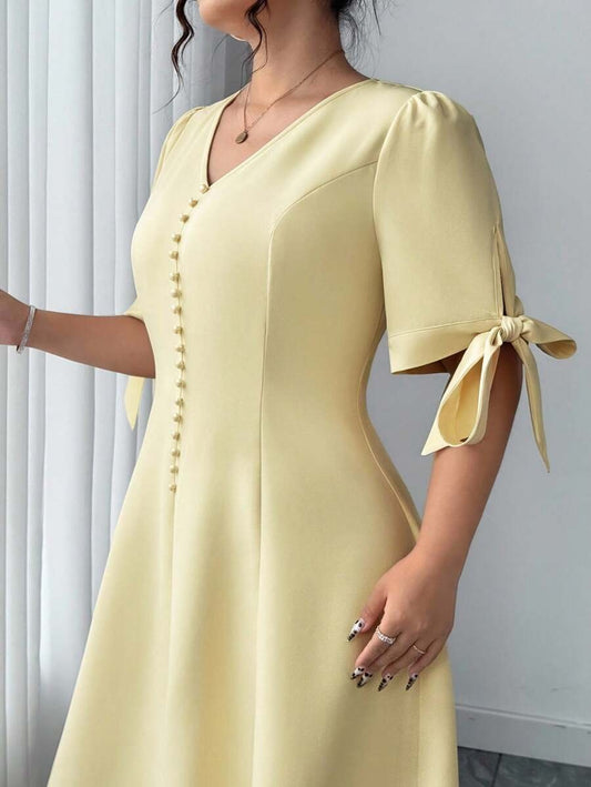 SHEIN Elenzga فستان أصفر أنيق
