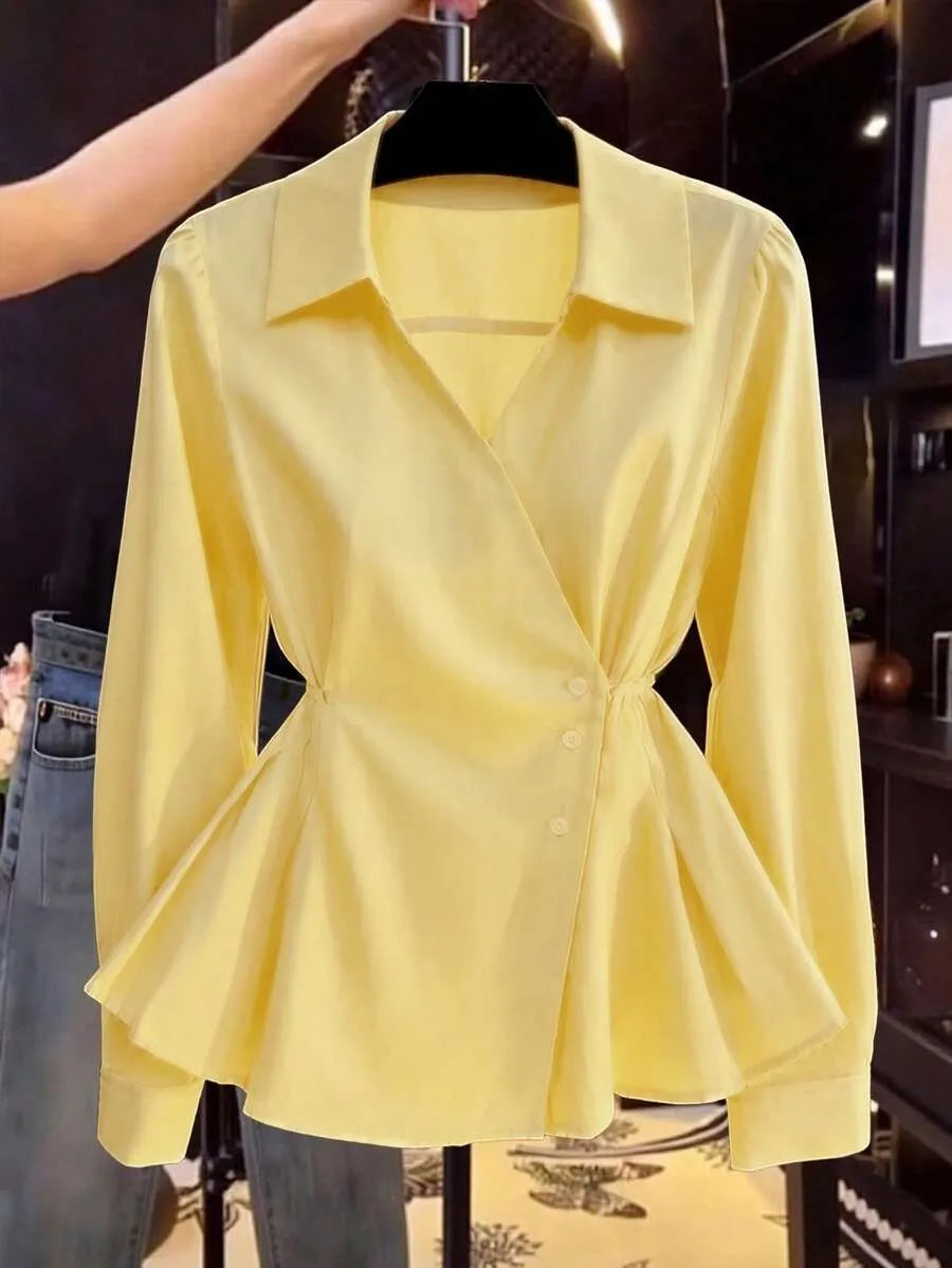 SHEIN بلوزة نسائية أنيقة بخصر محدد وأطراف بيبلم واسعة