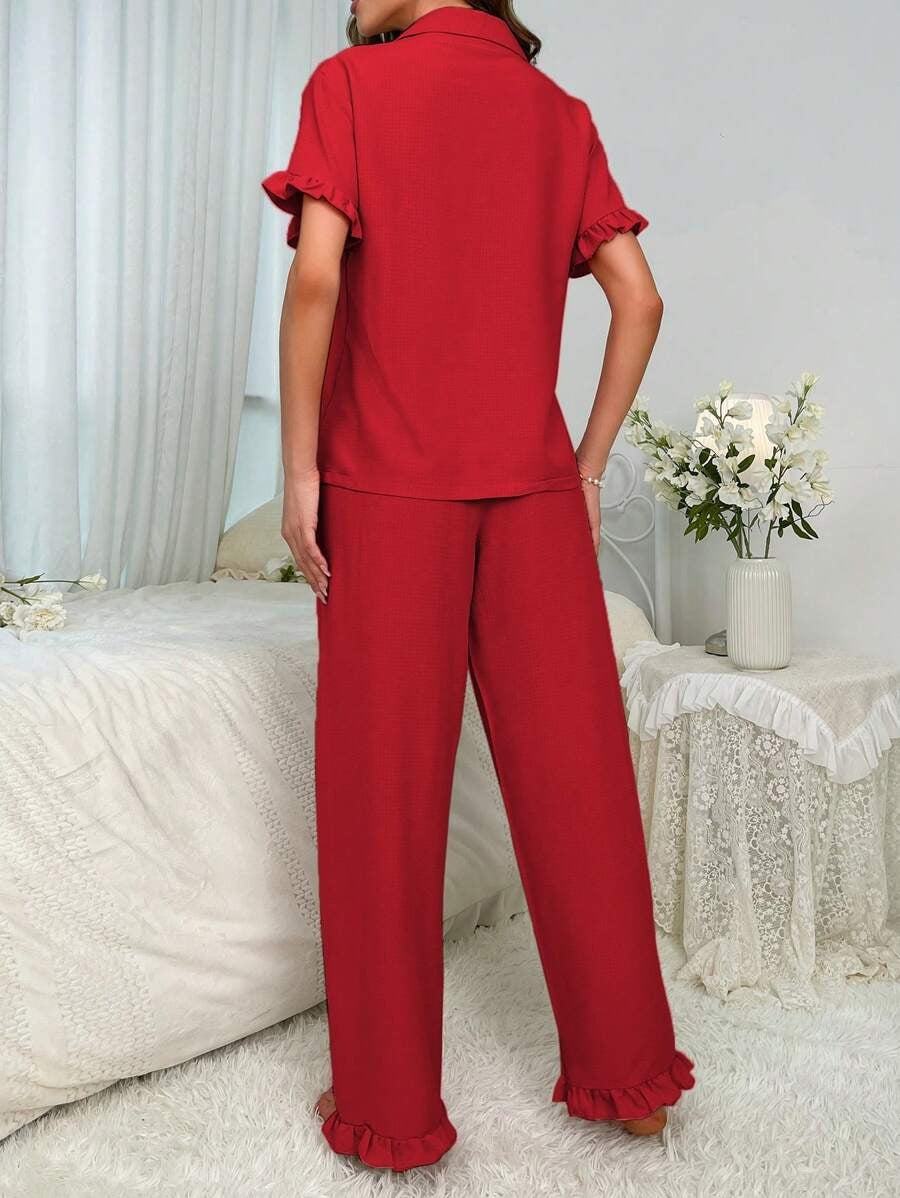 SHEIN طقم بيجامة أحمر بكشكش وتطريز ناعم