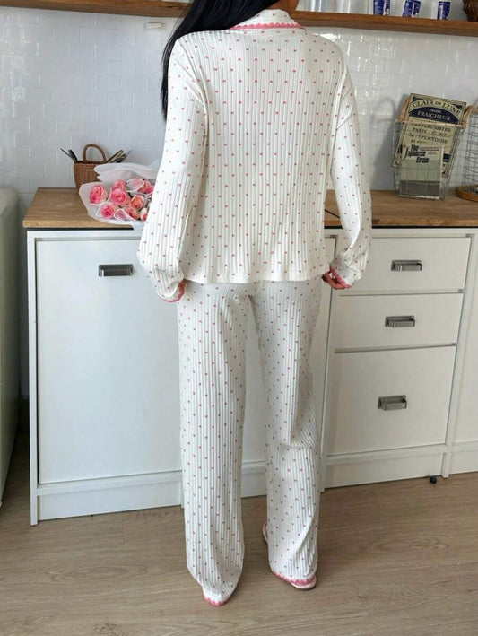 SHEIN SweetSlumber  طقم بيجامة من قطعتين كطبوعة بطبعة قلوب