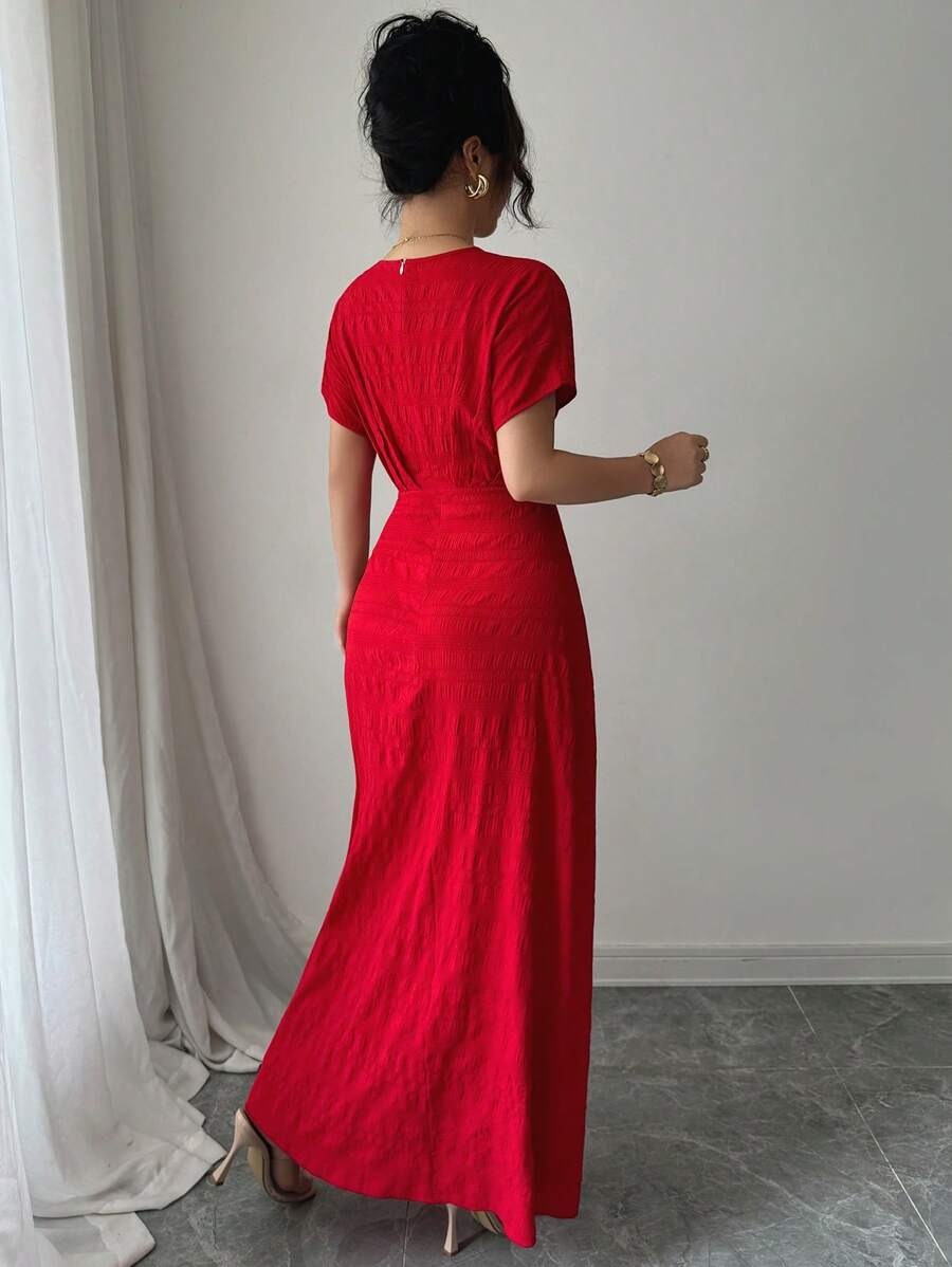 SHEIN Rafferiza فستان احمر أنيق بأكمام جناح خفاش