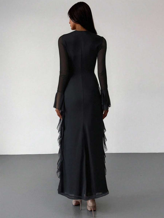 SHEIN Aloruh فستان اسود بقصة رقبة عميقة
