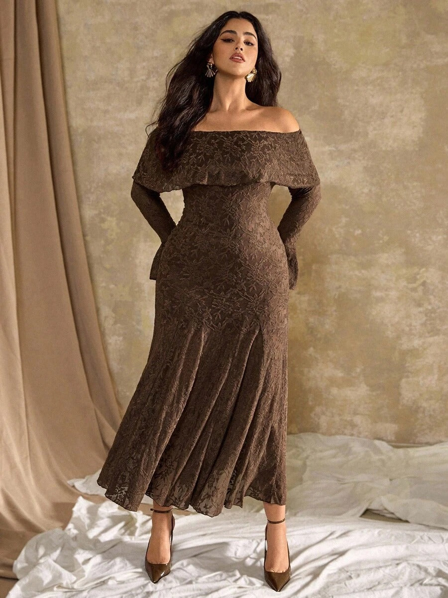 SHEIN Roveilla فستان كاجوال بني كبير الحجم بطبعة زهور وذيل سمكة