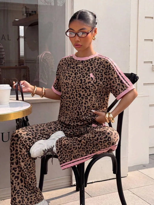 SHEIN طقم نسائي كاجوال رياض قطعتين بنقشة الفهد