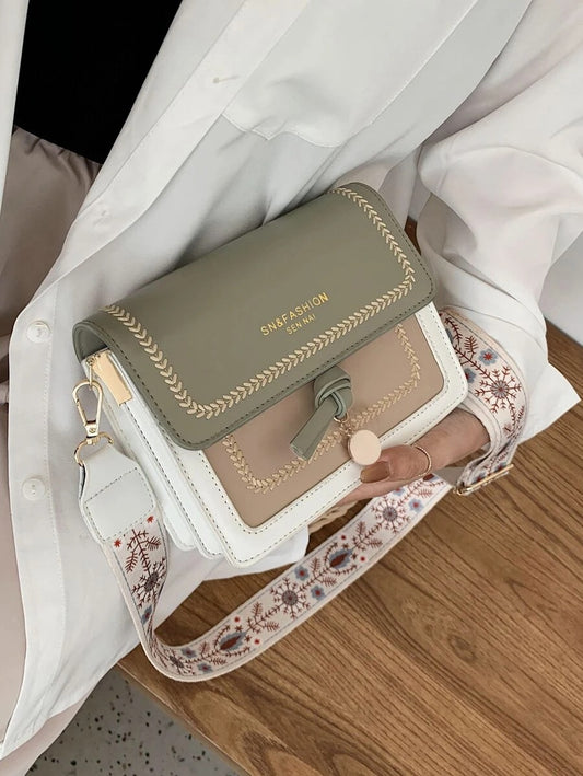 SHEIN كروس بودي خضراء أنيقة بحزام عريض مميز