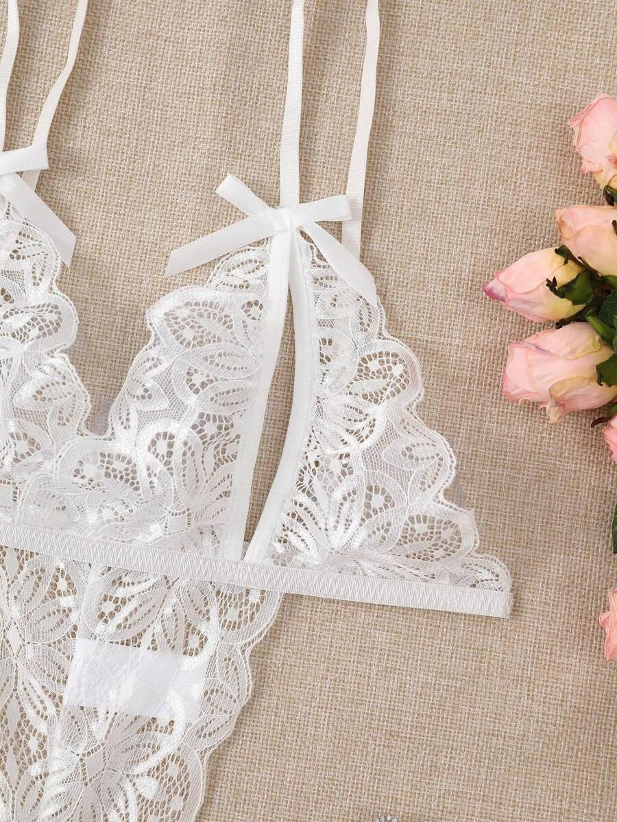 SHEIN بدلة لانجري بتطريز شفاف لون أبيض