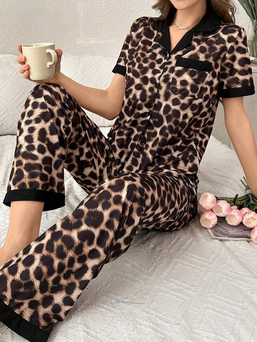 SHEIN طقم بيجامة بطباعة نمر