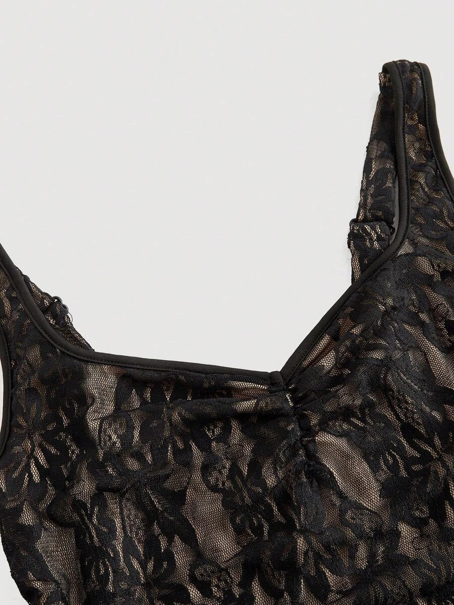SHEIN MOD فستان دانتيل أسود أنيق بقصة ذيل السمكة