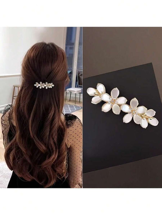 SHEIN مشبك شعر كبير بشكل عقدة فراشة مع راين كريستال