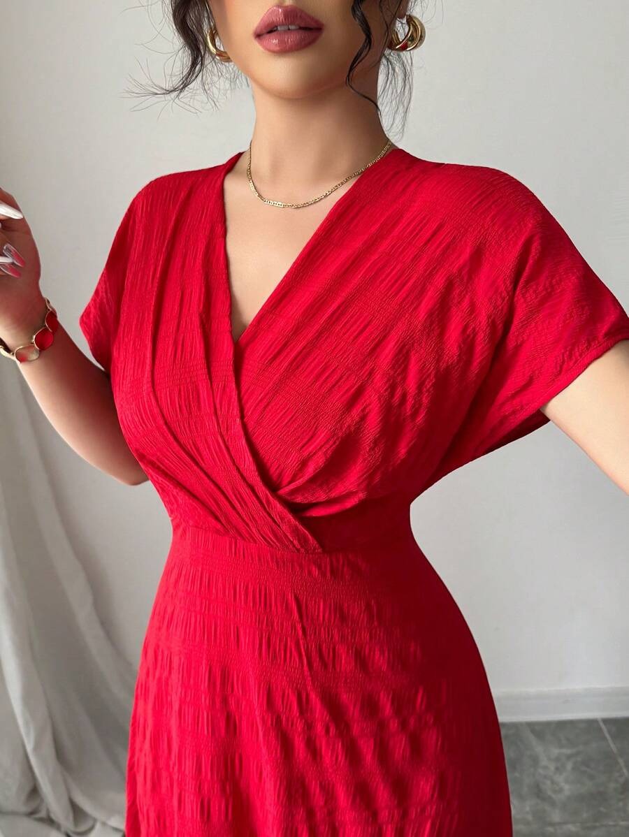 SHEIN Rafferiza فستان احمر أنيق بأكمام جناح خفاش