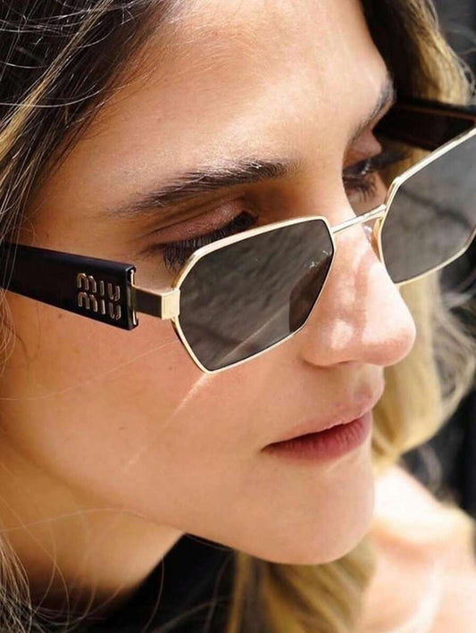 SHEIN نظارة شمسية نسائية بلون أسود