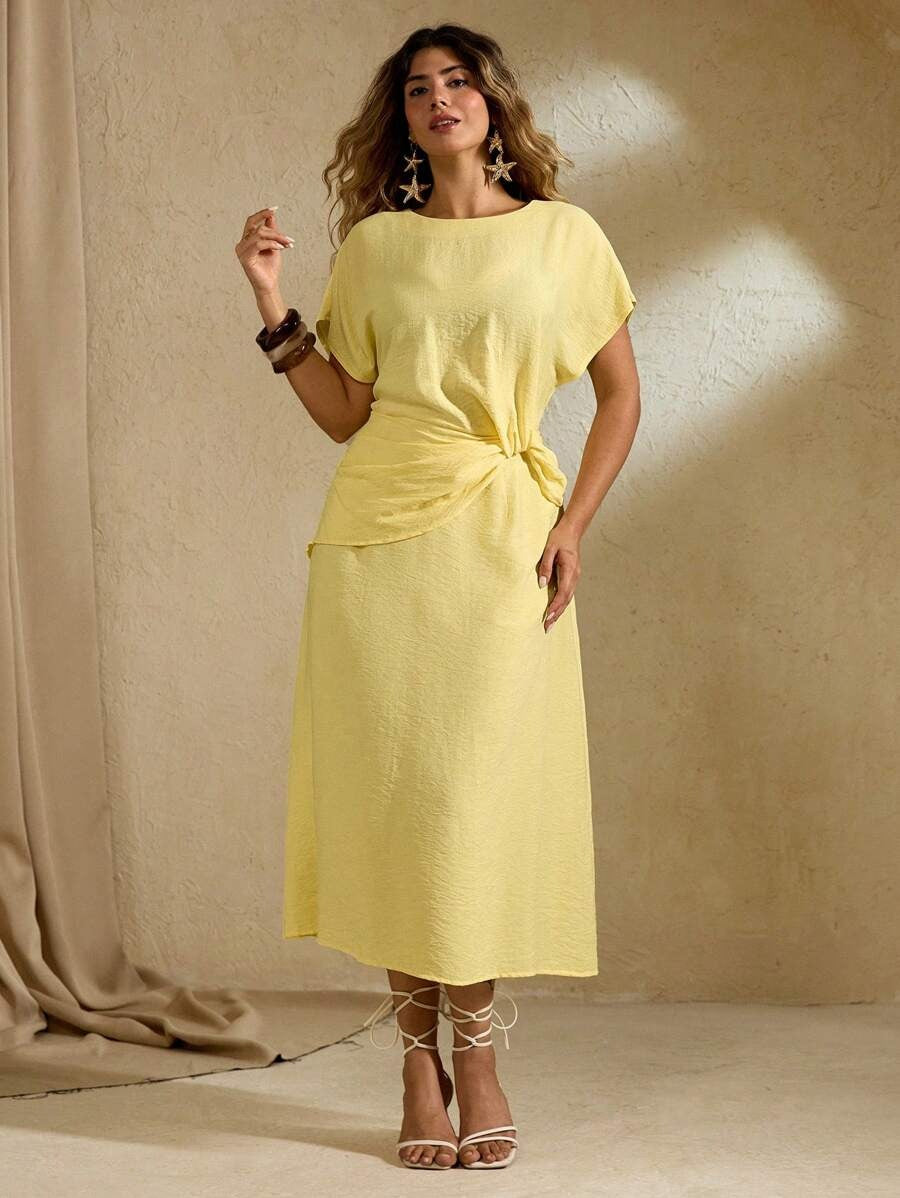 SHEIN فستان طويل بلون أصفر ناعم بربطة خصر وأكمام خفاش