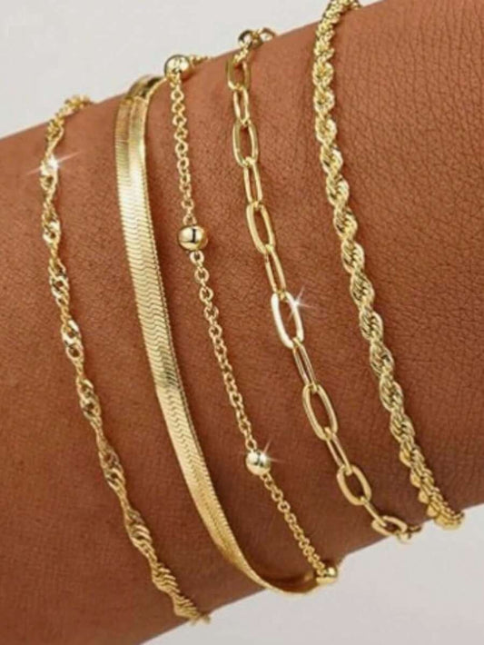 SHEIN مجموعة أساور أنيقة مكوّنة من 5 قطع بتصميمات مختلفة