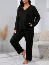 SHEIN طقم بيجامة سوداء مع تريم دانتيل أمامي