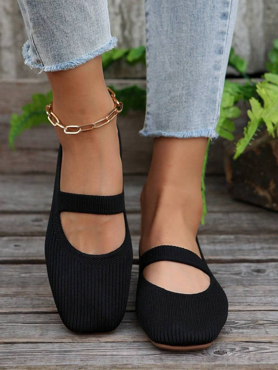SHEIN صندل نسائي مسطح باللون الأسود