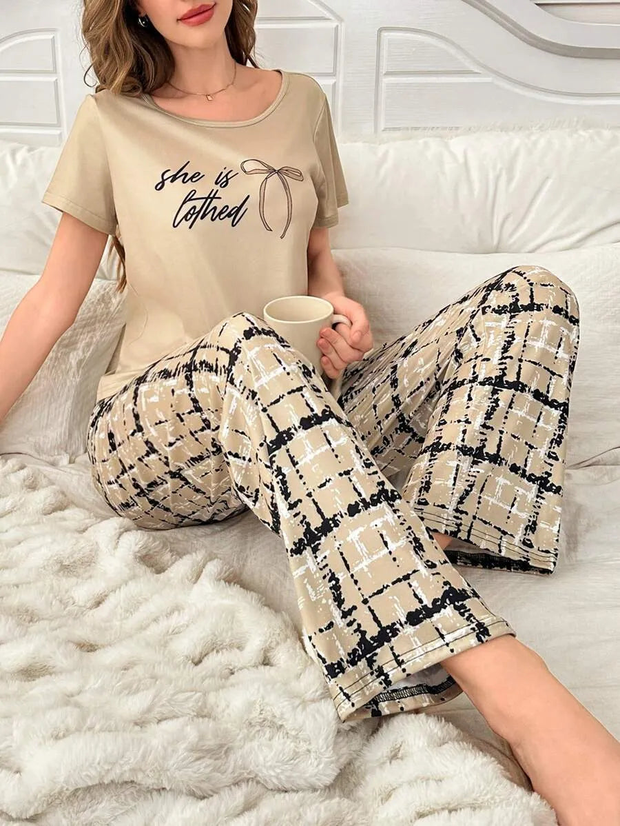 SHEIN طقم بيجامة قطعتين بأكمام قصيرة وبنطلون كاروهات مع فيونكة متعدد الألوان