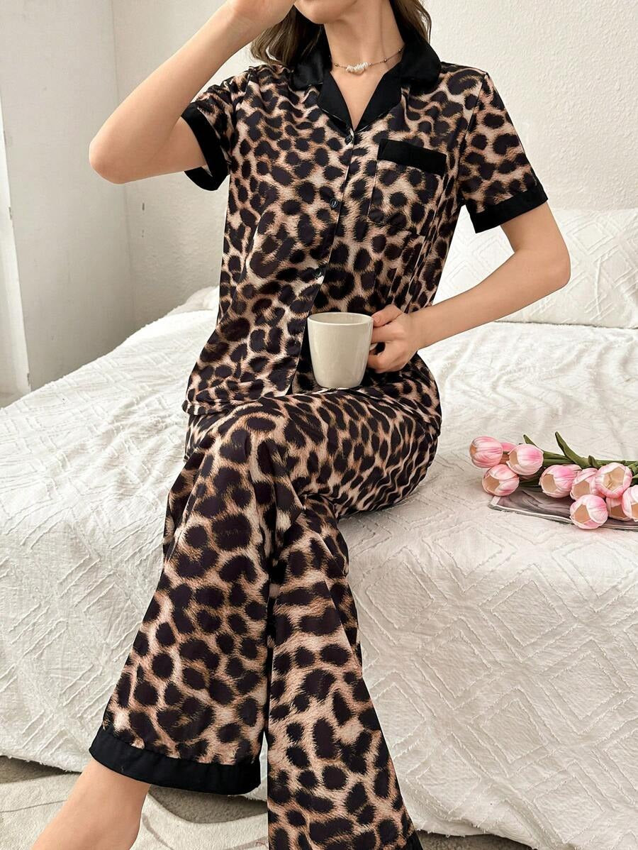 SHEIN طقم بيجامة بطباعة نمر