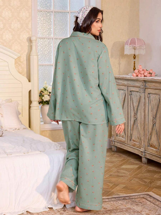SHEIN طقم بيجامة نسائي مقاس كبير بطبعة زهور