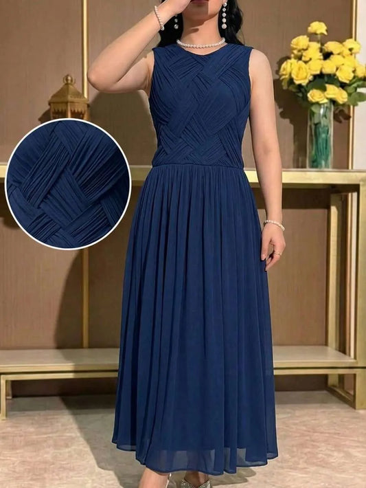 SHEIN Modelyn فستان أزرق متوسط الطول بخصر مطوي بدون أكمام