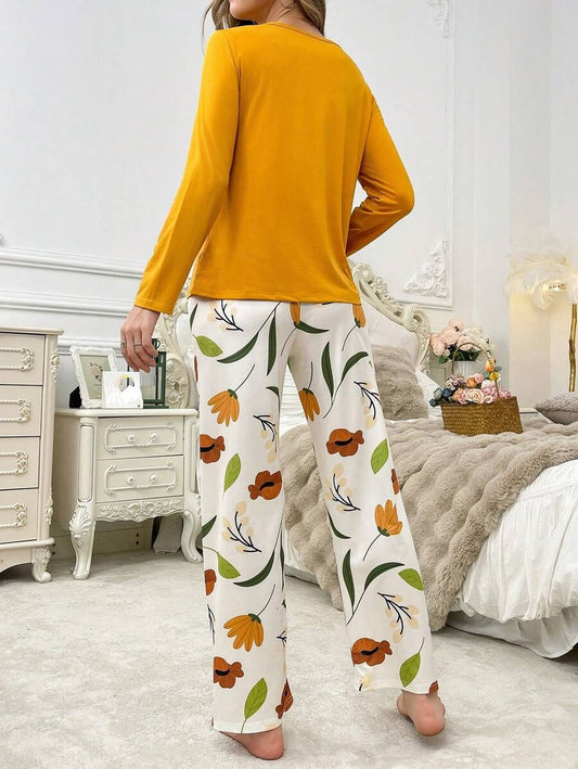 SHEIN طقم بيجامة بأكمام طويلة وبنطلون مطبوع