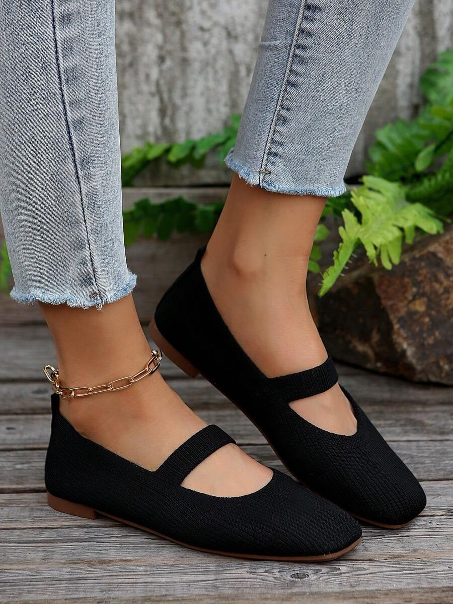 SHEIN صندل نسائي مسطح باللون الأسود