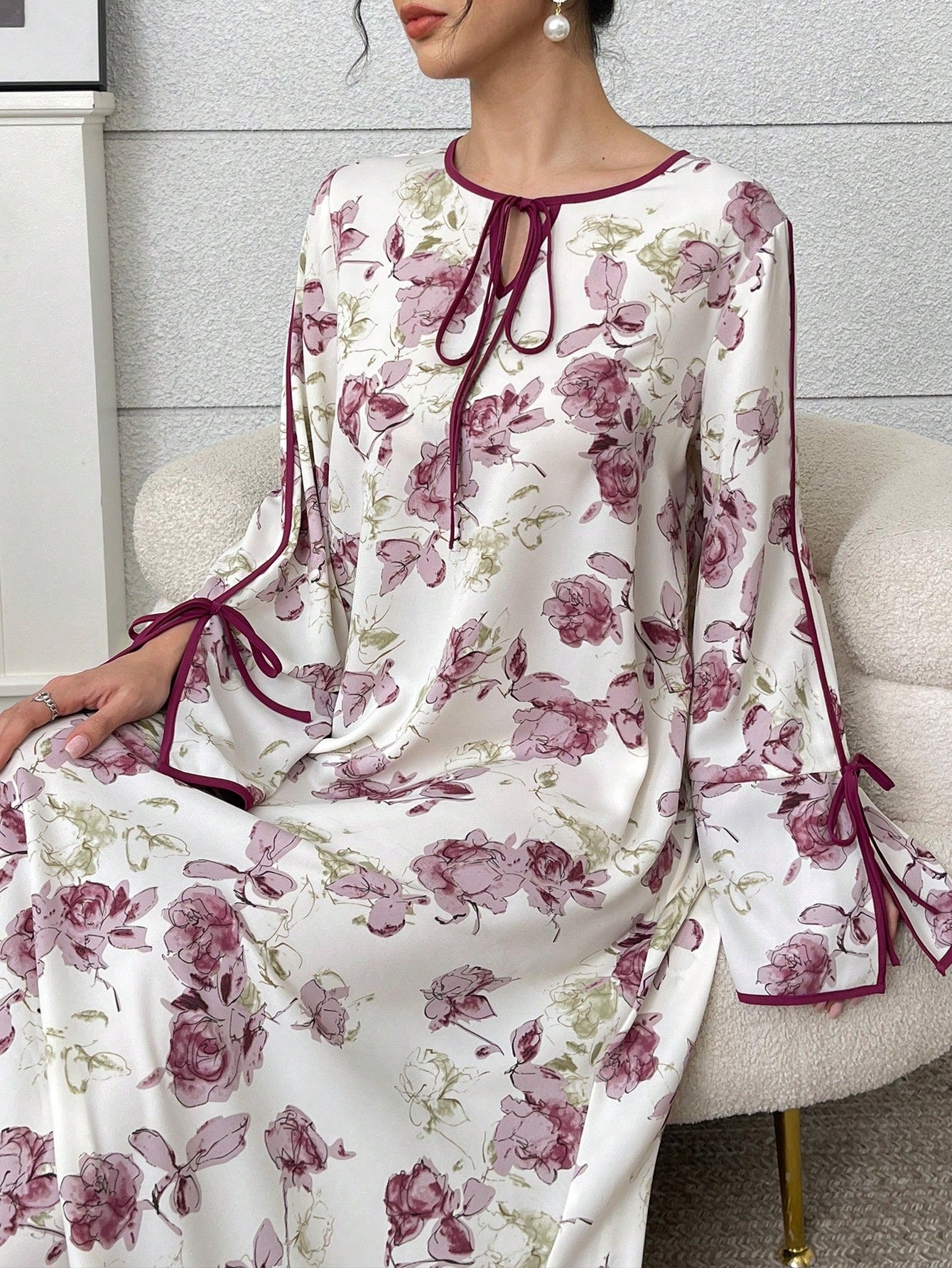 SHEIN Yasmyna فستان أنيق بطبعات زهرية وأكمام واسعة على الطراز العربي