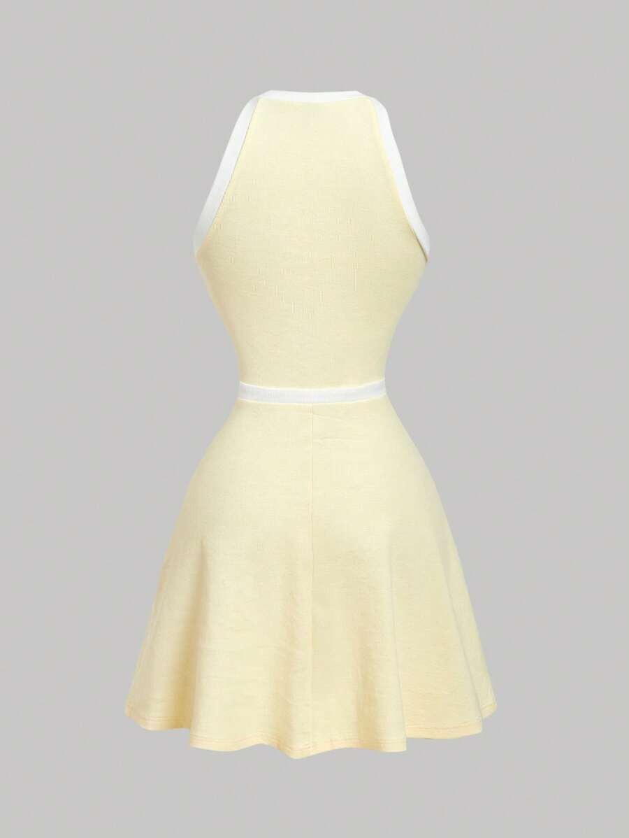 SHEIN فستان أصفر قصير بدون أكمام بتفاصيل أزرار ورباط