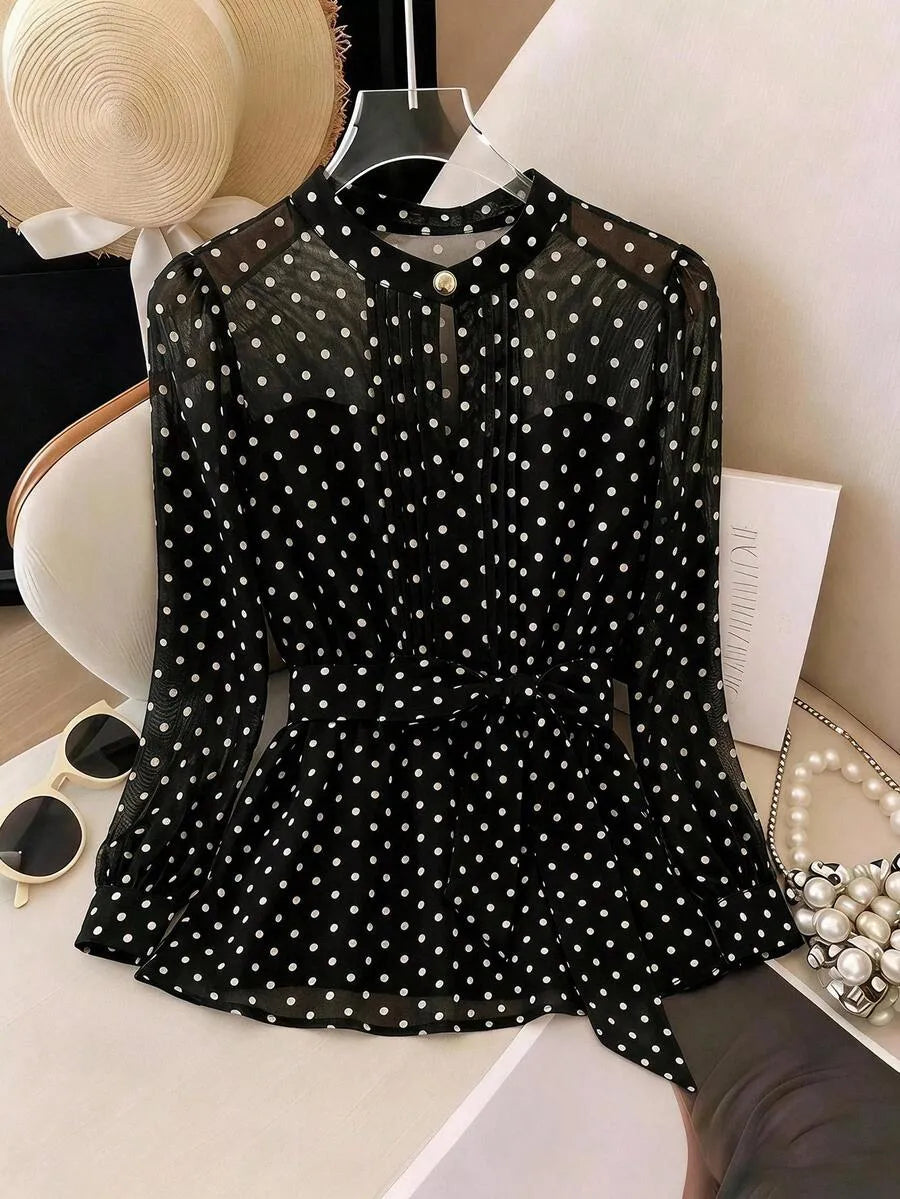 SHEIN Clasi بلوزة نسائية أنيقة بنقشة المنقط مع حزام خصر